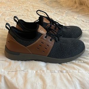 Rockport mens safety shoe 10.5